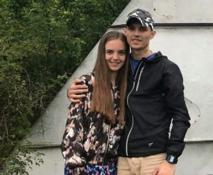17-годишната красавица, обявена за издирване, избягала с гаджето си?