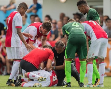 Футболист се събуди след 13-месечна кома