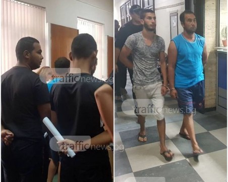 Осъдиха условно ромите, врязали БМВ в патрулка и нападнали полицаи край Пловдив СНИМКИ