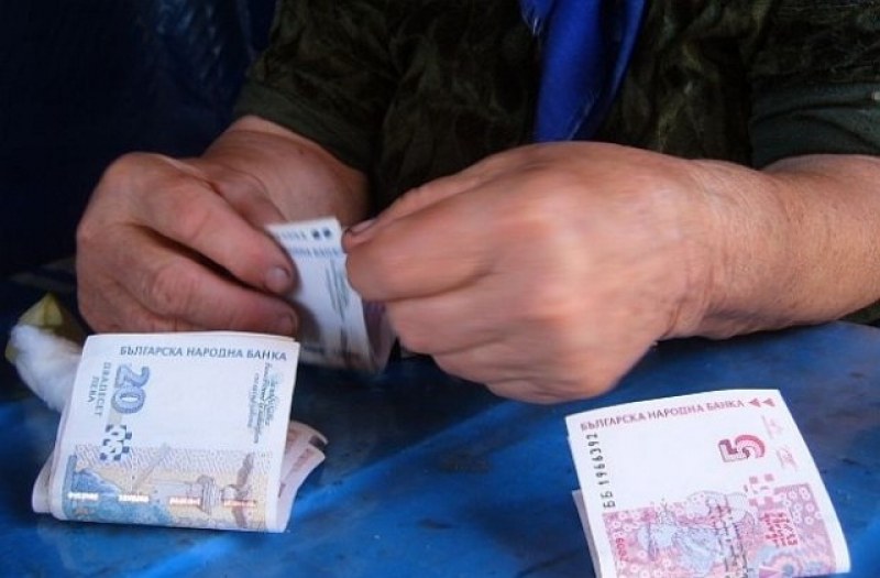 Жена даде 2700 евро уж в “помощ на полицията“