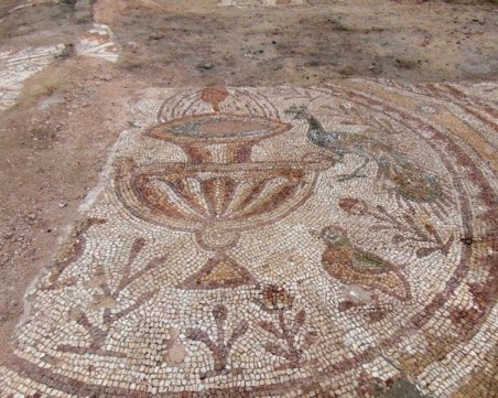 Показват мозайки от Епископската базилика в Пловдив