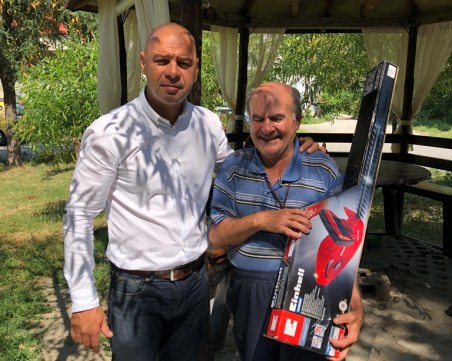 Избраха най-цветната градинка в Тракия за месец август