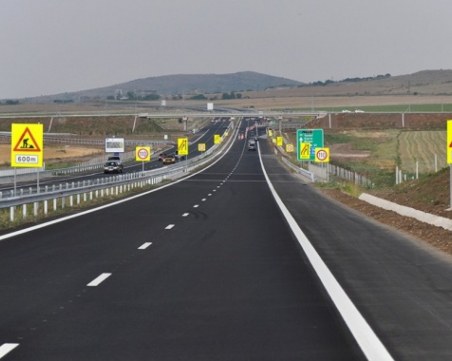 Парадокс: На АМ Тракия липсват табели, че това е… магистрала