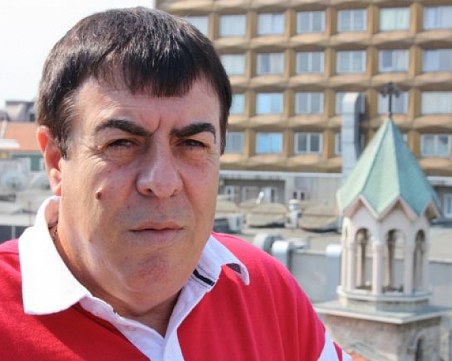 Адвокатът на Бенчо Бенчев: Да, познават се с Митьо Очите, но не са близки