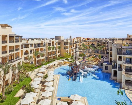 Двама съпрузи бяха намерени мъртви в хотел в курорта Хургада