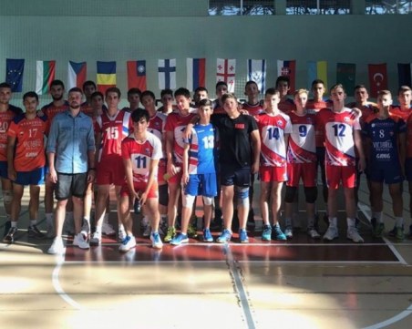 Виктория Волей с 3 от 3 на турнира в Приморско