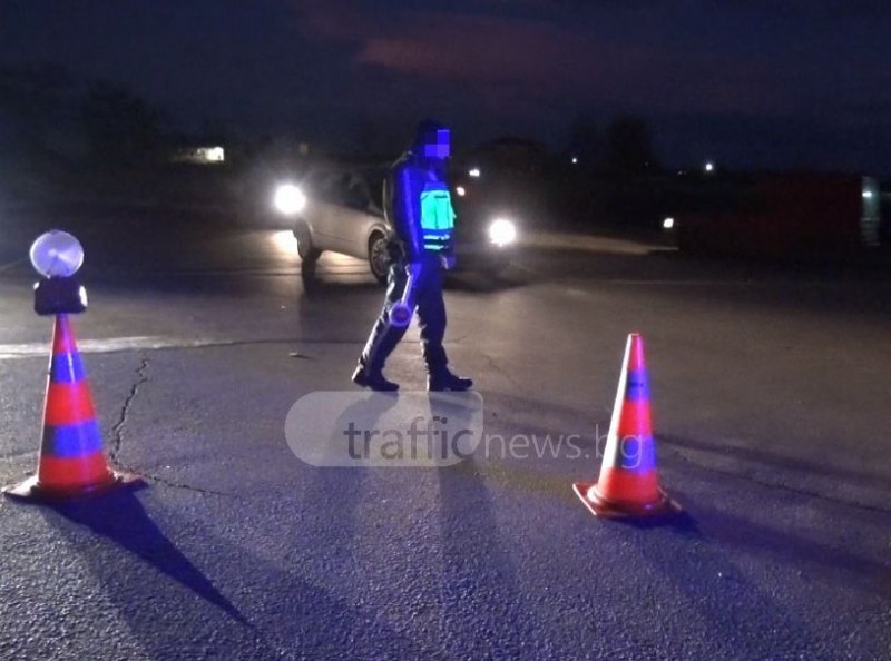 Бус помля кола на надлез Родопи и избяга, потърпевшите съдят пловдивската полиция
