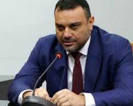 Московски: Коланите в автобусите спешно да станат задължителни