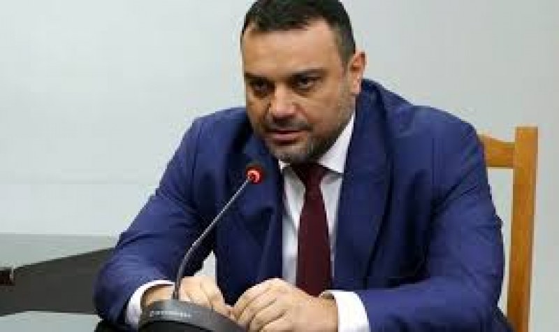 Московски: Коланите в автобусите спешно да станат задължителни