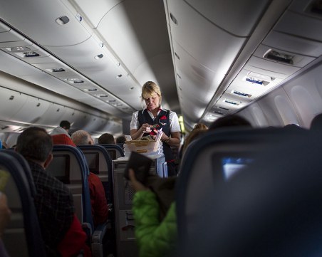 Любов в самолета! Все по-често пътници откриват любовта по време на полет