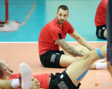Скандал във волейбола преди световното: Играч се скара с треньора и си тръгна от националния