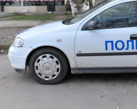 Бой на кръстовище: Шофьор счупи прозорец на пловдивски бус СНИМКИ