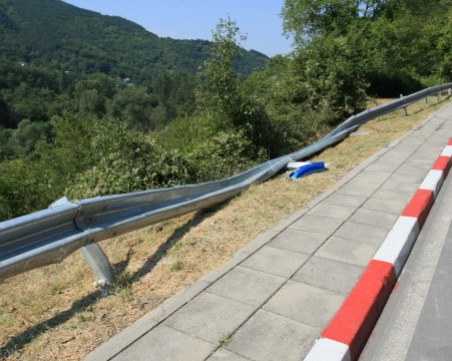 Измама с асфалта на смъртоносния участък край Своге - имало вложени недопустими материали