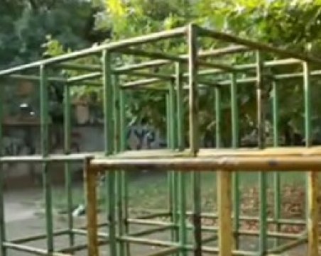Дете падна от опасна катерушка, нарани си главата ВИДЕО