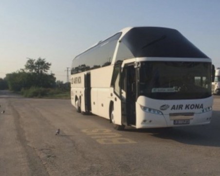 Кошмарна нощ за 54 българи в Унгрия след авария на автобуса, с който са пътували СНИМКИ