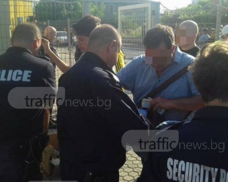 Пловдивски гастарбайтер се опита да влезе на дербито, арестуваха го след псувни