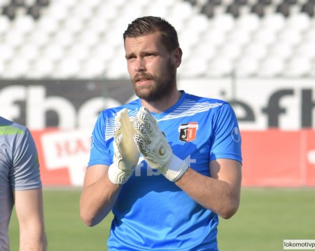 Вратарят на Локо с повиквателна за национала, Неделев също е в състава