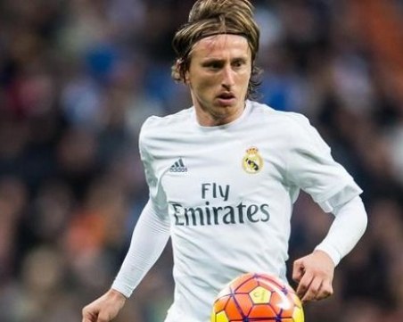 Лука Модрич номер 1 в Шампионската лига, агентът на Роналдо побесня