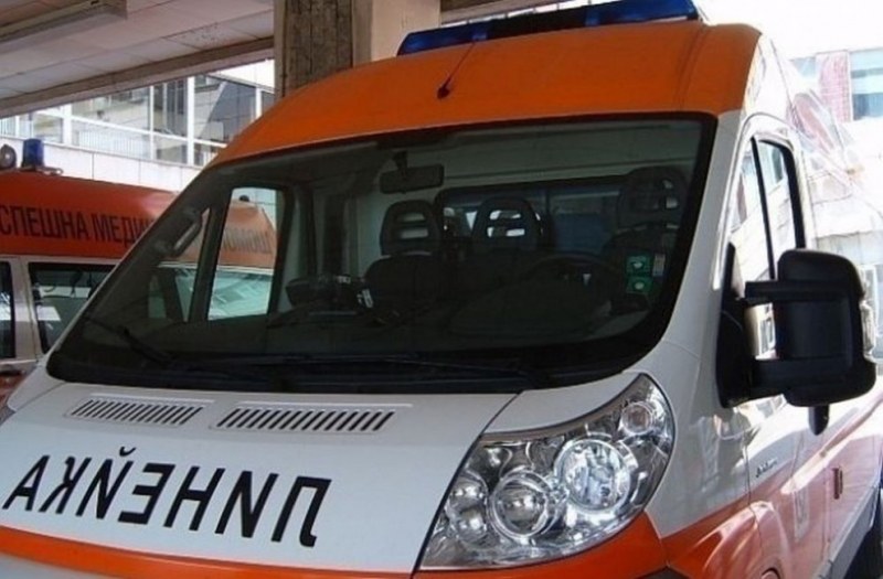 31-годишен пиян мъж нанесe побой над баща си, и двамата са в болница