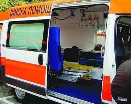 Днес или утре изписват момчето, нарязало се на стъклена врата