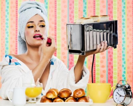 До какво води късната вечеря и пропускането на закуската?