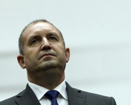 Камарата на строителите: Румен Радев да се извини на 200 хил. българи, работещи в бранша