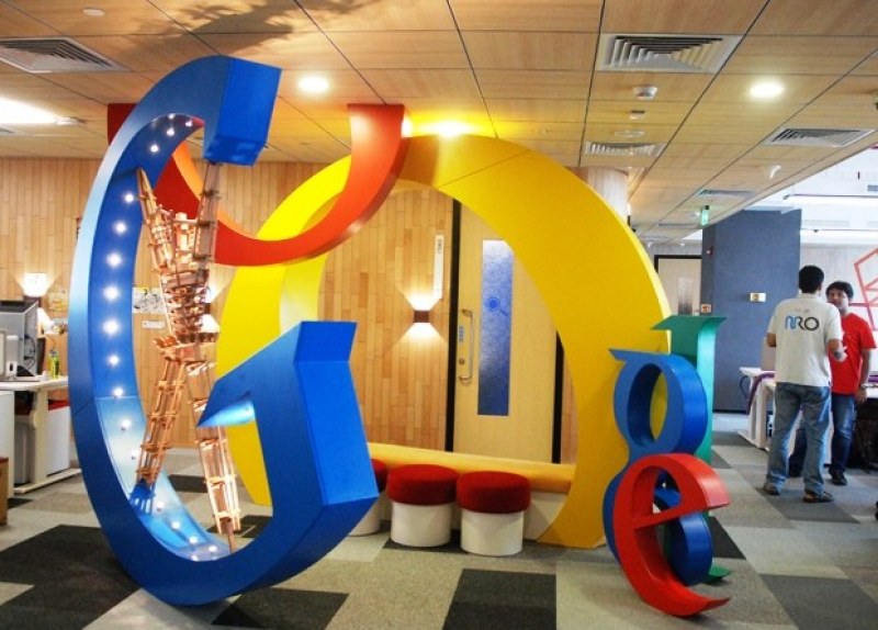 Експерт на Google ще обучава директорите на училищата в Пловдив
