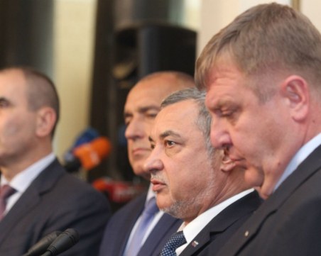 Каракачанов не е притеснен за коалицията с ГЕРБ, но призна за проблеми