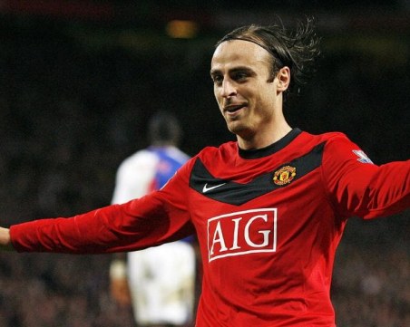 Бербатов загърбил тлъста оферта от Манчестър Сити заради Юнайтед