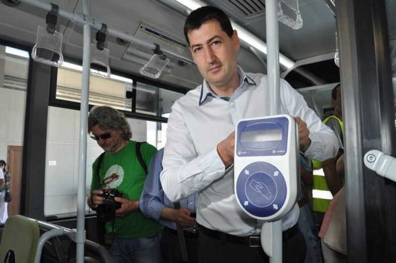 Таксуваме се електронно в над 200 автобуса в Пловдив от есента