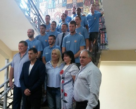 Академик Бултекс 99 ще играе мачовете си в Колодрума