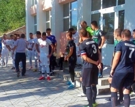 Атлетик Куклен на победа от мач с Левски