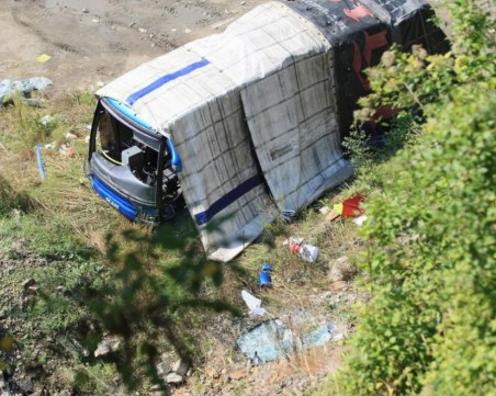 След трагедията край Своге: Разпитани са 60 души, направени са 22 експертизи, ала няма окончателна версия