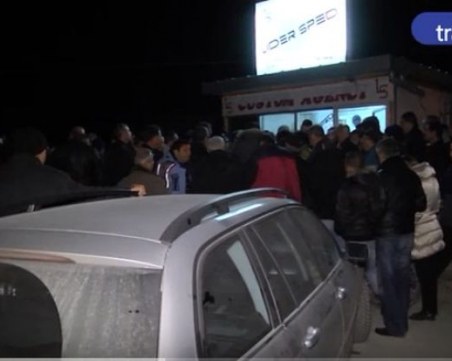 Бежанци налазиха тирове от Пловдив и други градове - вижте как ВИДЕО