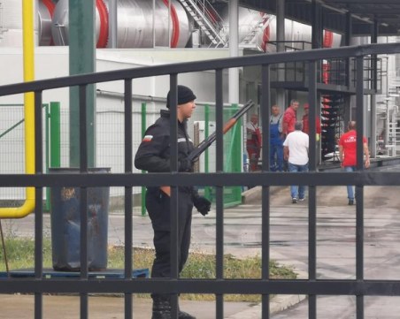 Блокираха камионите с грозде за винзавода в Карнобат