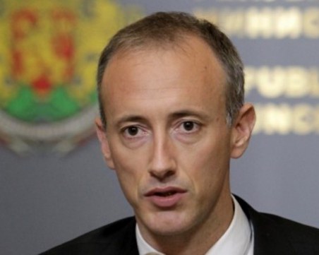 Да вярваме ли? Вълчев със заповед: Никакви пари от родителите в училище!