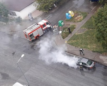 Кола се запали в движение в Тракия СНИМКА