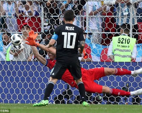 Меси разкри какво му куца във футбола