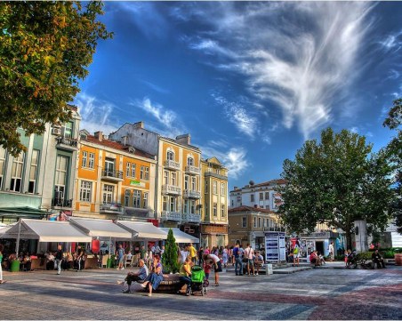 Два протеста в Пловдив и до Пловдив в Деня на Съединението