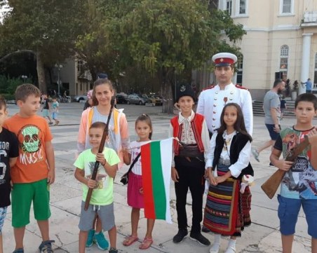 Мирише на барут, пушки пукат, викове огласят центъра на Пловдив! СНИМКИ+ВИДЕО