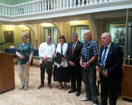 Навръх Съединението: ПФК Ботев се обърна към културата, историята и традициите на Пловдив СНИМКИ