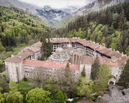 Спасителна акция проведоха за изгубил се турист край Рилския манастир