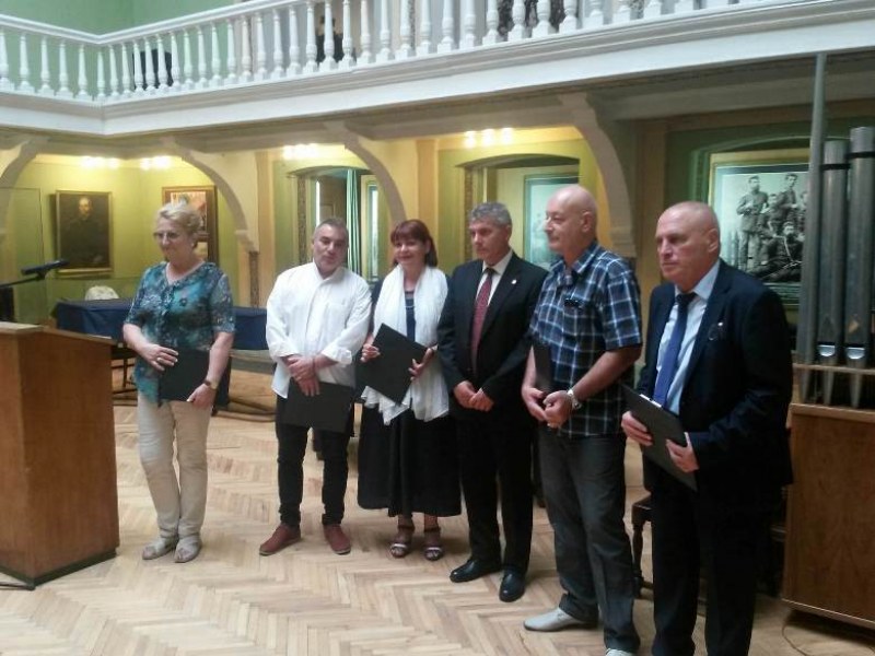 Навръх Съединението: ПФК Ботев се обърна към културата, историята и традициите на Пловдив СНИМКИ
