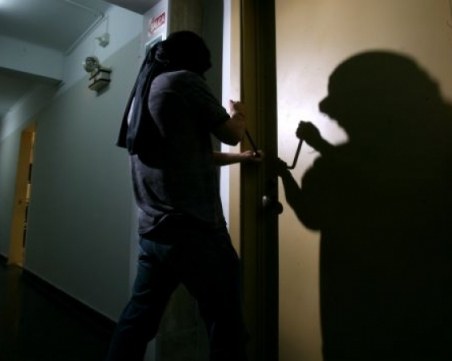 Апаш проникна в пловдивска болница, обра пациентите на цяло отделение