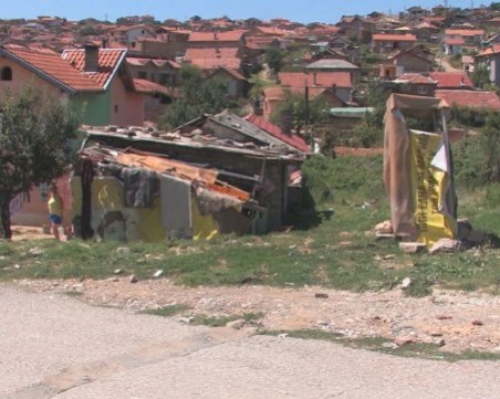 Бутат над 120 незаконни къщи в ромката махала в Стара Загора