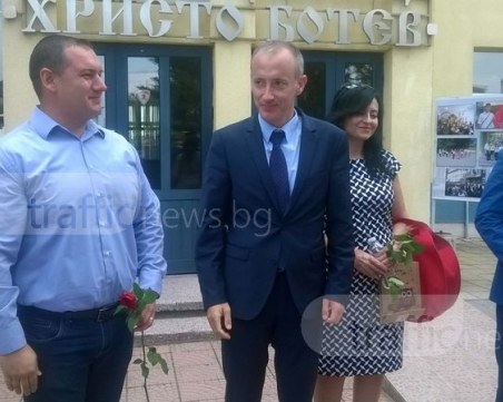 Министър Вълчев: Новите електронни учебници ще предоставят допълнителни образователни ресурси ВИДЕО