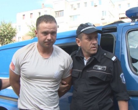 Tуристът, нападнал човек с увреждания в Слънчев бряг, остава зад решетките