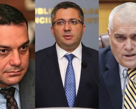 Коалиционният съвет решава днес за трите министерски оставки