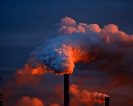 Огнени газове задушиха Асеновград! Налагат огромна глоба на завод