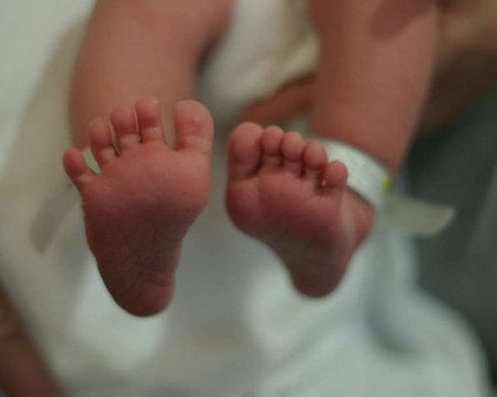 17-годишната, която удуши бебето си, няма да лежи в затвор! Осъдиха я условно